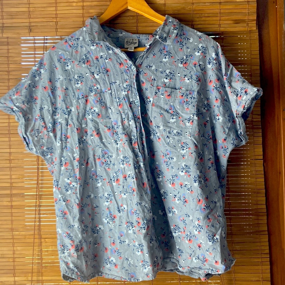 COMO Vintage button up blouse